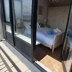 The Sea & View - Parking Optional Апартаменты