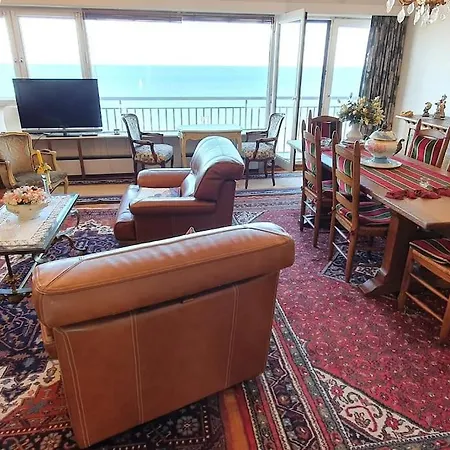 The Sea & View - Parking Optional Apartment *