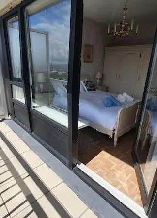 The Sea & View - Parking Optional Apartament