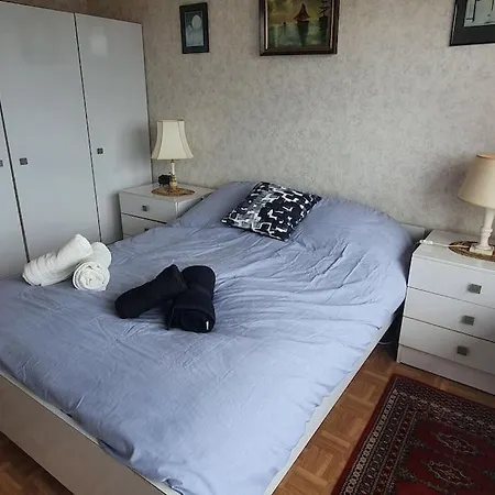 The Sea & View - Parking Optional