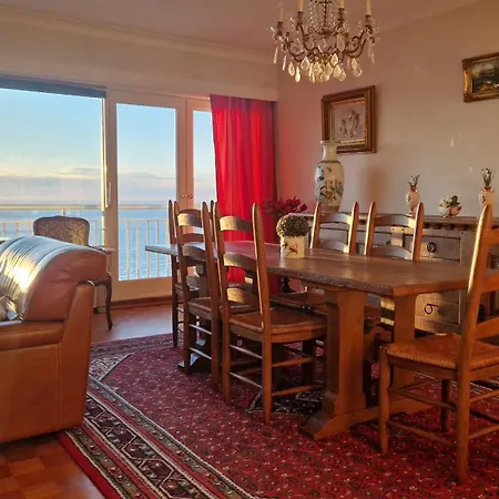 The Sea & View - Parking Optional *